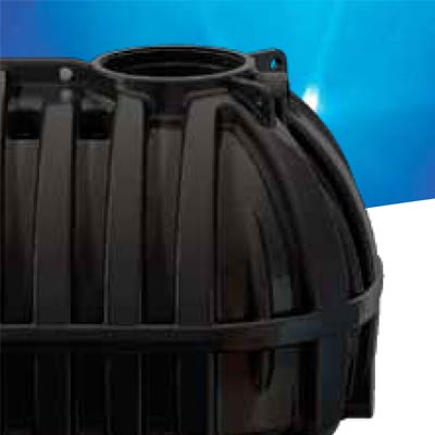 produitt rotomoulé : Fosse toutes eaux en polyéthylène pour assainisssement. Cuve de récupération d'eau de pluies ; fosse d'accumulation.